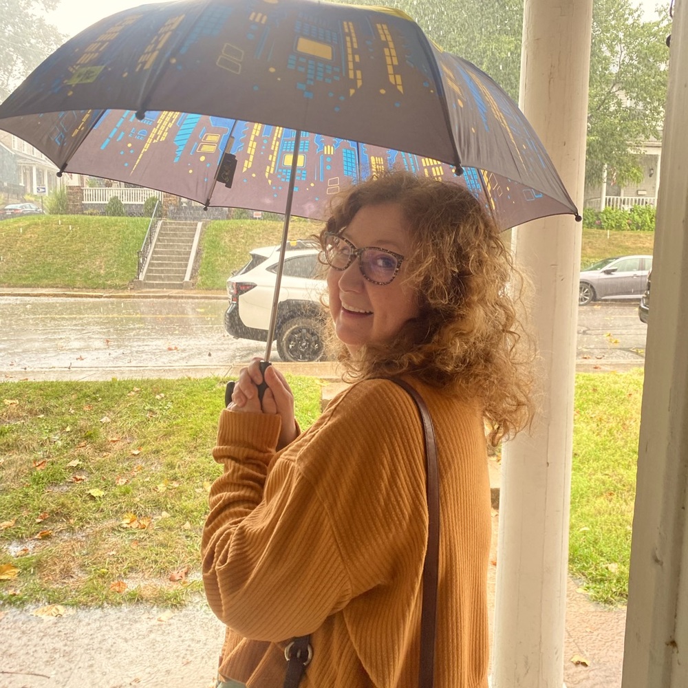 Meet your Posher, Becky